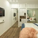 Dream Home - Prime Location 2Br Apt In Bucharest