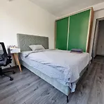 Cozy Villa Near City Center, Parks And Metro