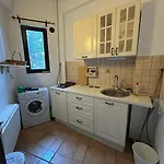 Romana Square Studio