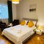Cozy Apartament