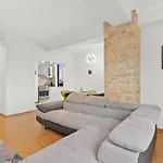 Baneasa Lake Large And Cozy Apartment