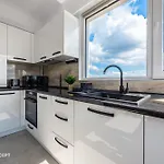 Central Spacious Apartment 1022