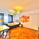City Center Unirii Square Private Rooms With City View - Shared Amenities