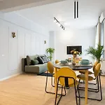 Sunny 4Br Flat - Top Location - Charming Balcony