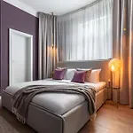 Elegant & Bright 2Br Condos - Steps From Old Town