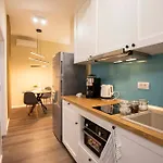 Luxe Suites Romana
