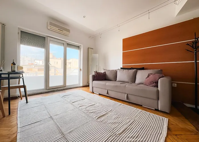 Central Retreat Apartments Magheru