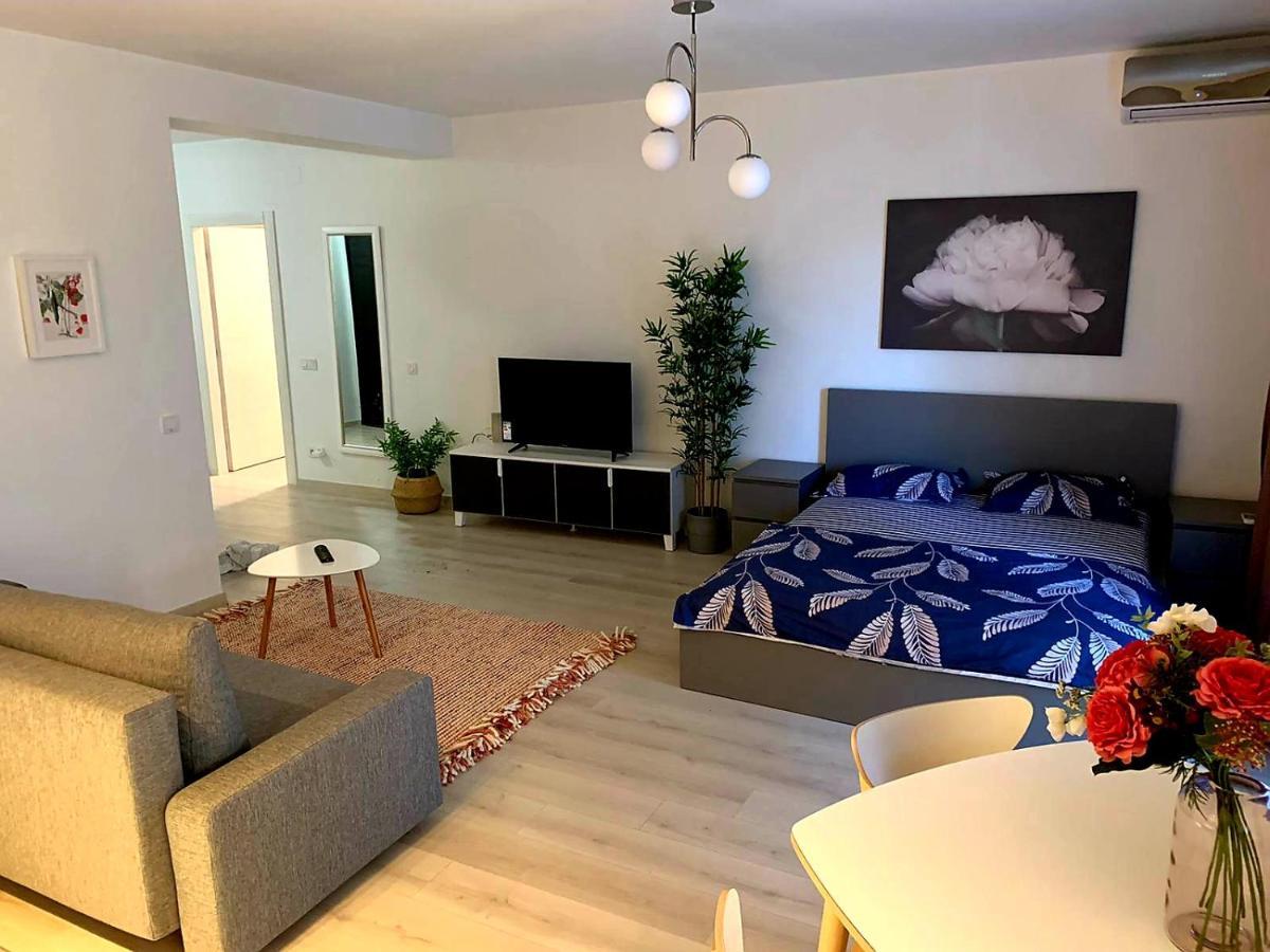 Soho Studio Apartment