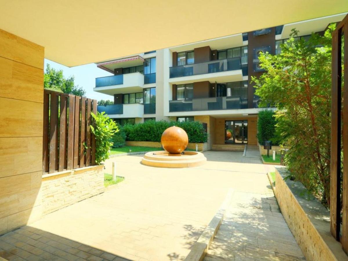 Apartament Nightingale Close To The Zoo And Shopping City Baneasa Apartment