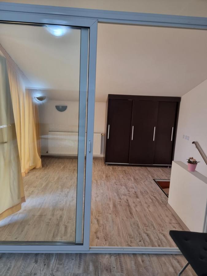 House On The Bucharest