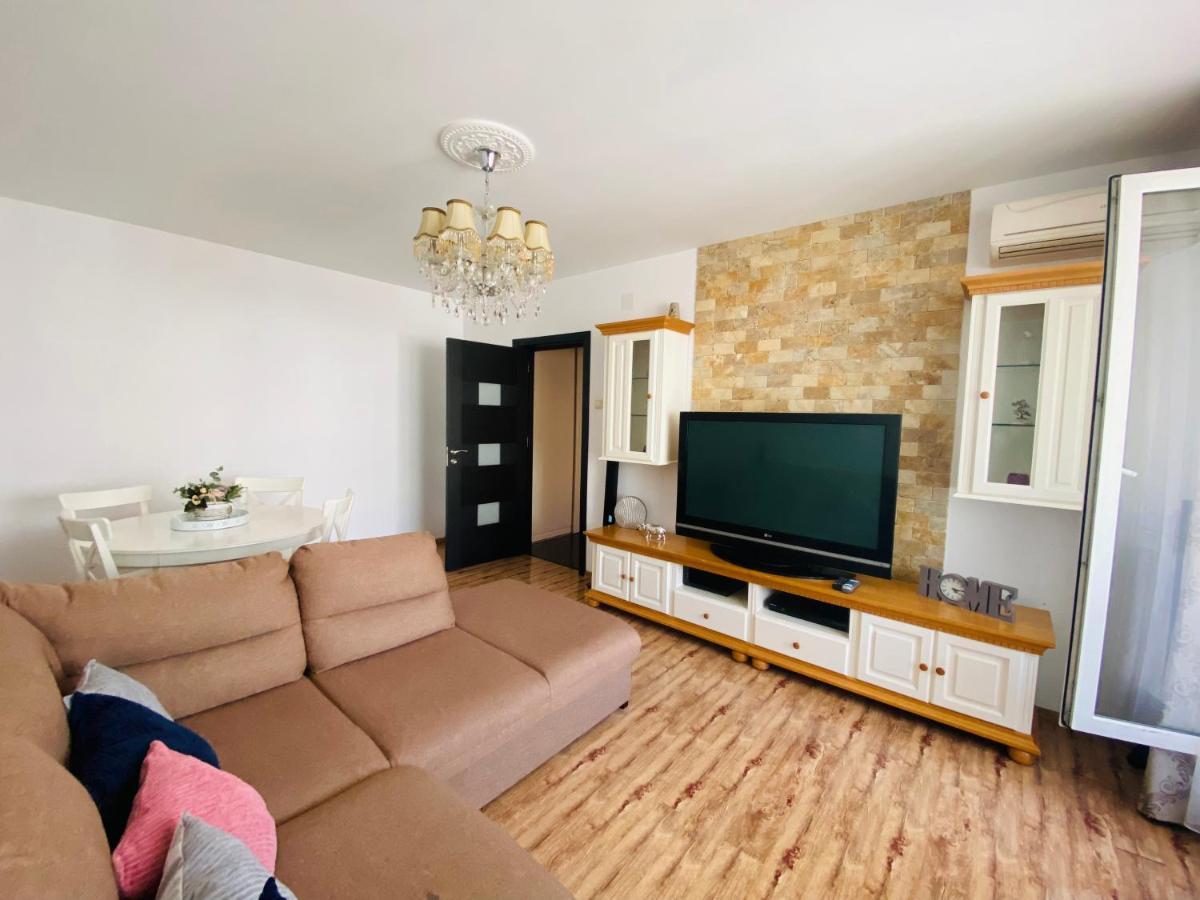 Apartament Naty * Bucareste