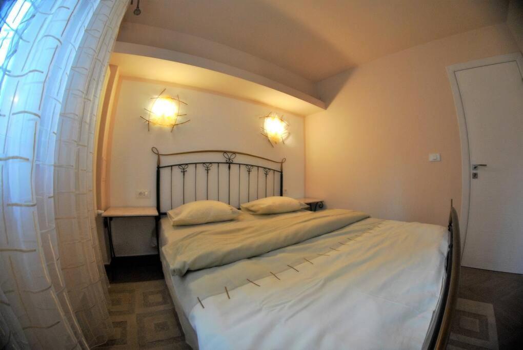 Apartament Modern & In North Of *