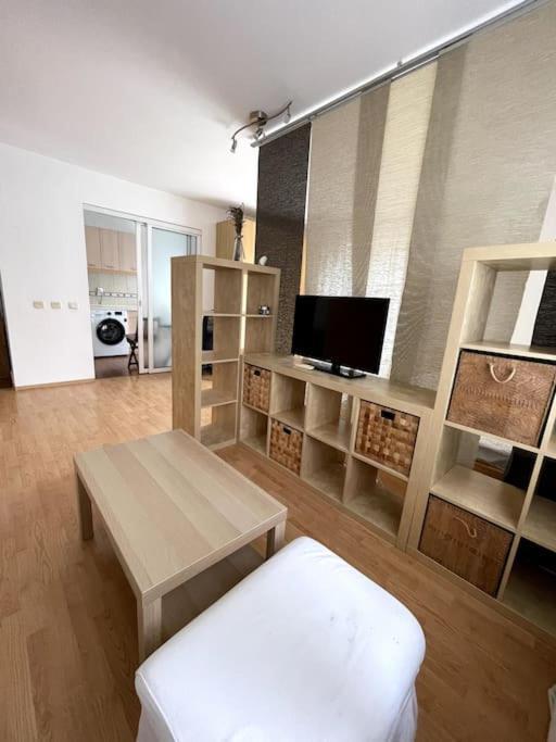 Green North Apt - Close To The Airport And Therme Apartment Bucharest