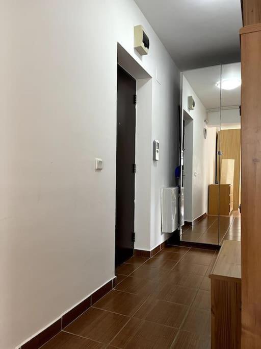 Green North Apt - Close To The Airport And Therme *