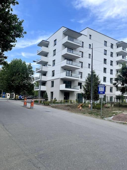 Apartment Green North Apt - Close To The Airport And Therme *