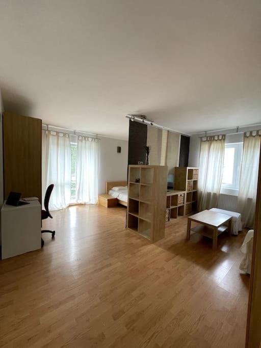 Green North Apt - Close To The Airport And Therme *