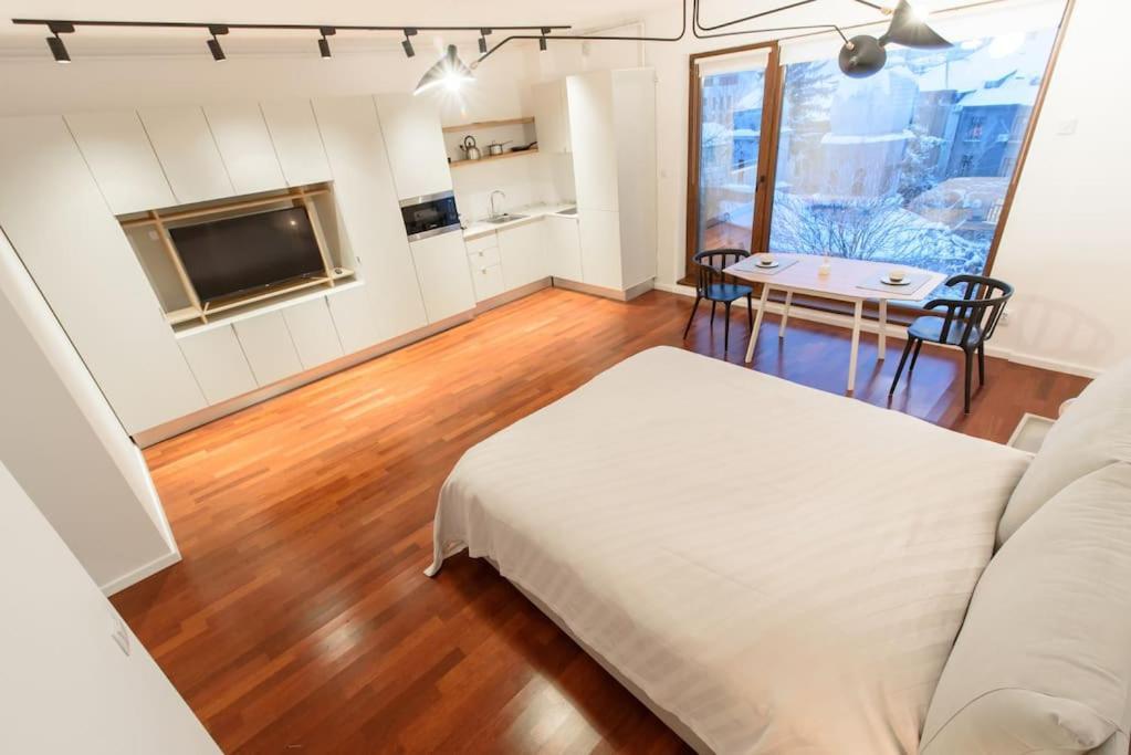 Apartment Bianco 19 - Universitate - Old Town Bucharest