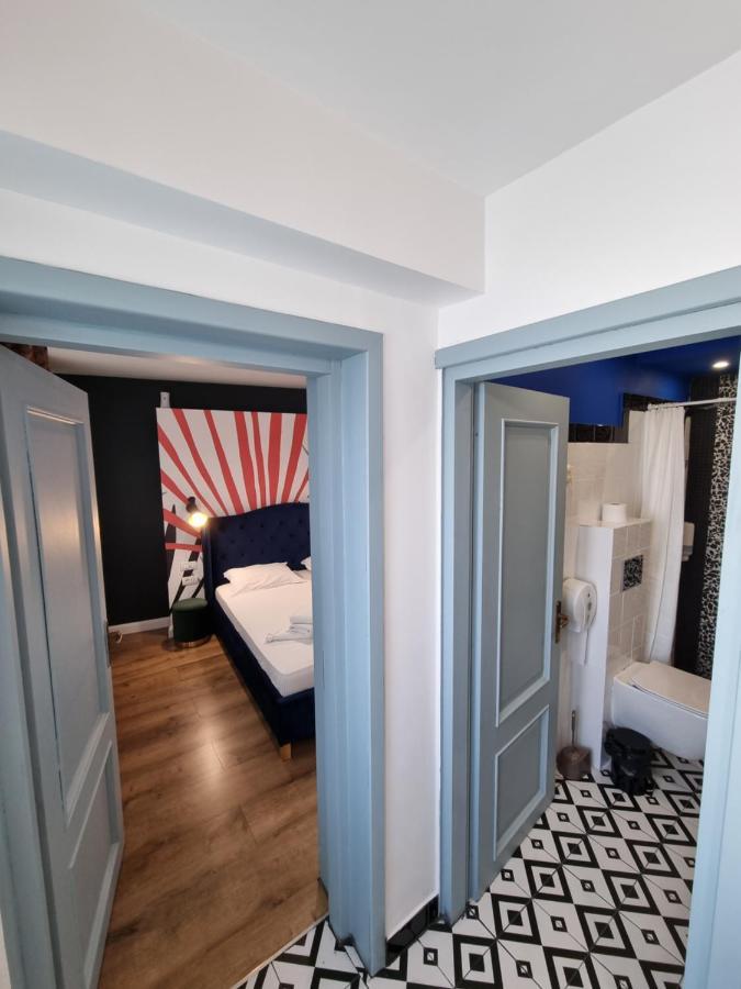 Ideal Center Apartment