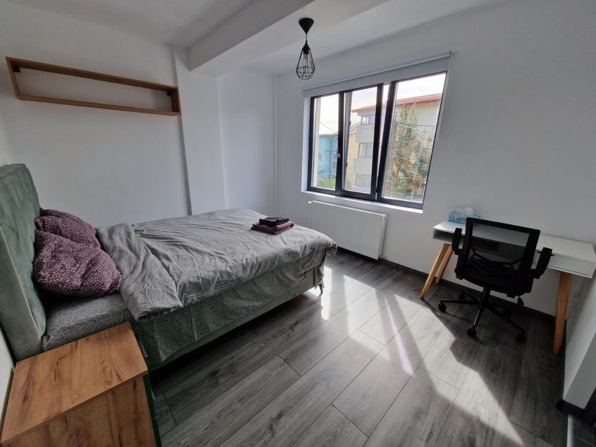 Cozy Near City Center, Parks And Metro Homestay