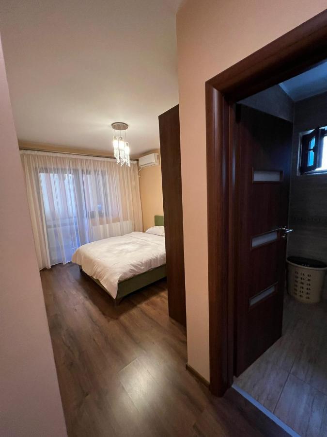 Apartment Brown Bucharest