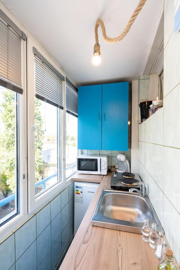 Mediterranean In Center *