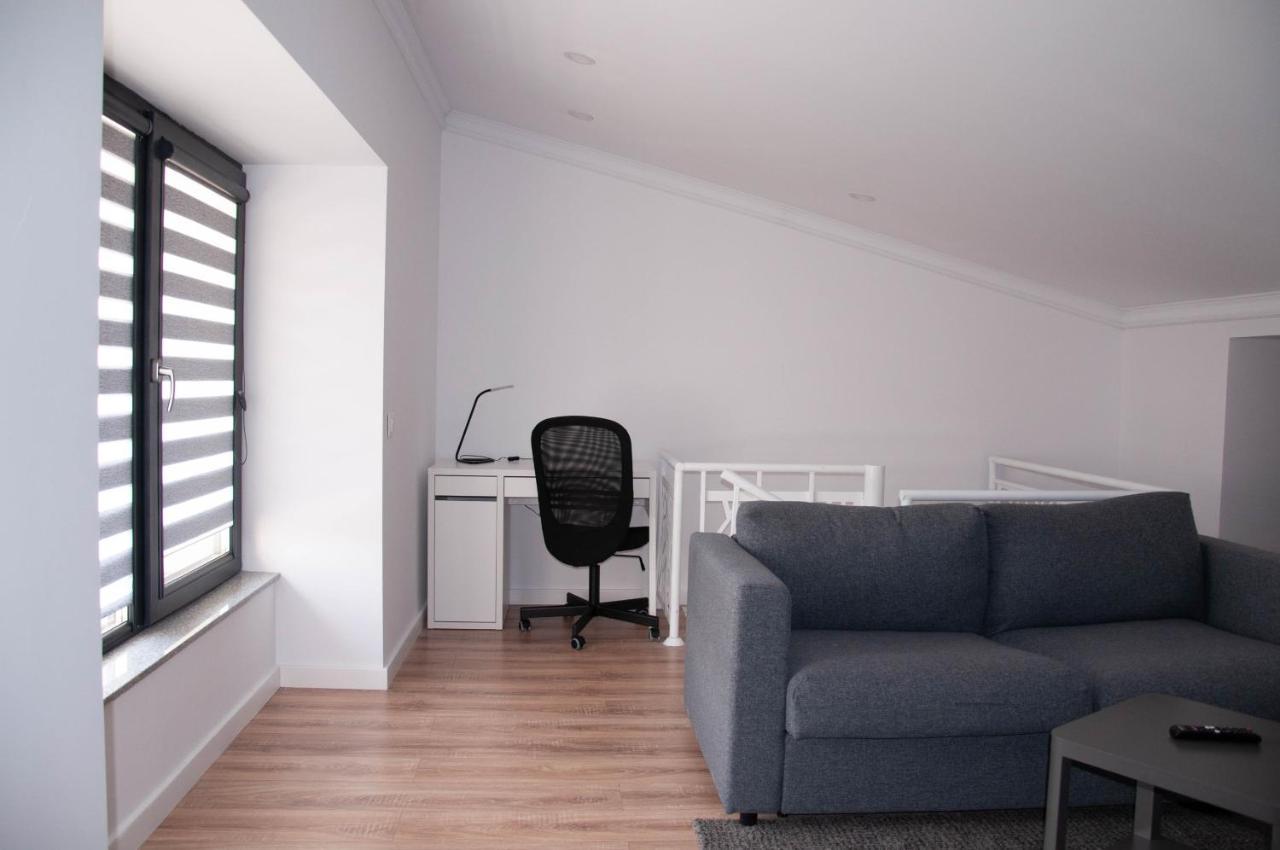 5 Penthouse No 25 Free Parking *