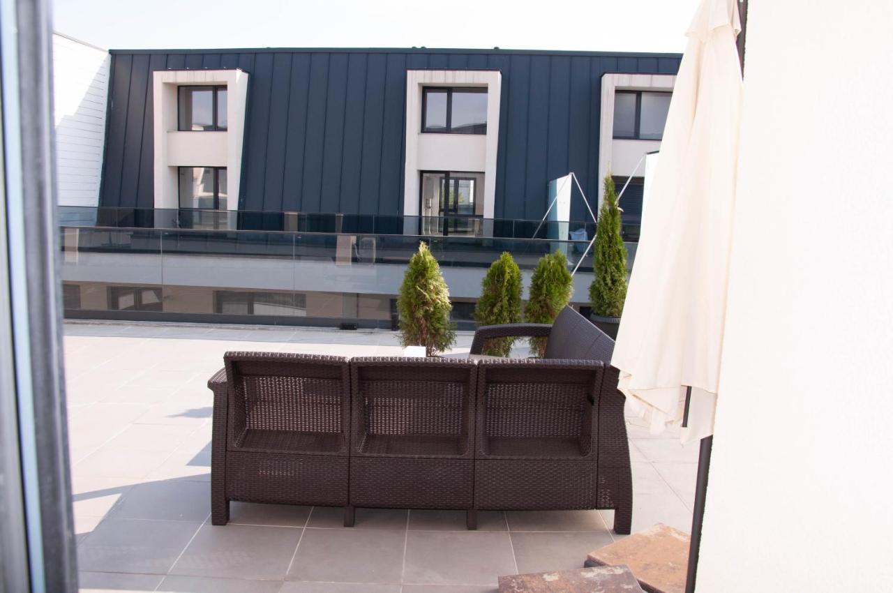5 Penthouse No 25 Free Parking