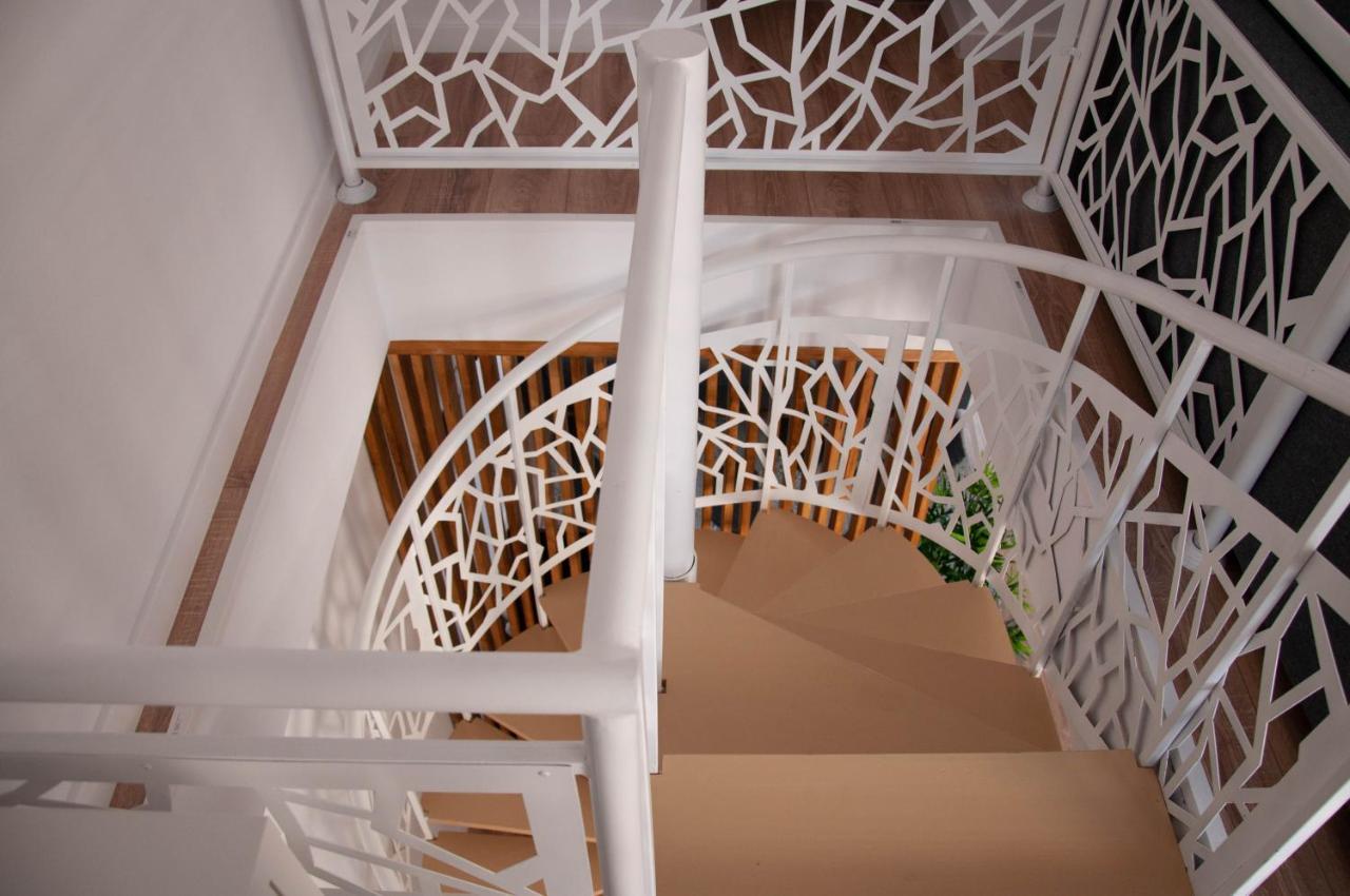 Apartment 5 Penthouse No 25 Free Parking *