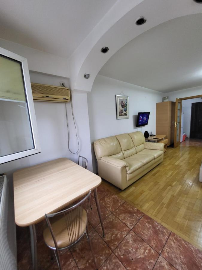 Avrig-ferdinand * Bucharest