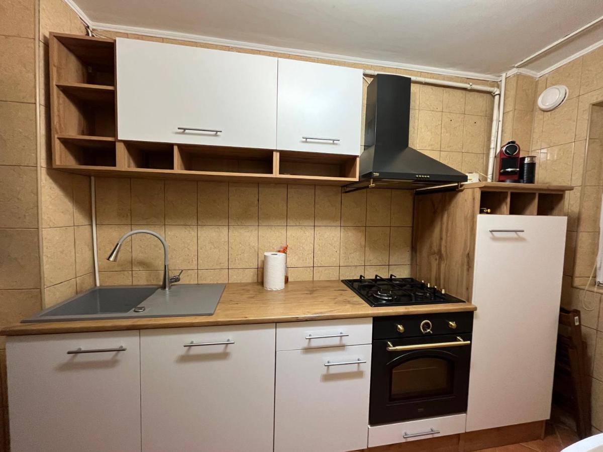 Apartament Modern Oasis With A Cozy Fireplace Your Stylish Minutes From Downtown *