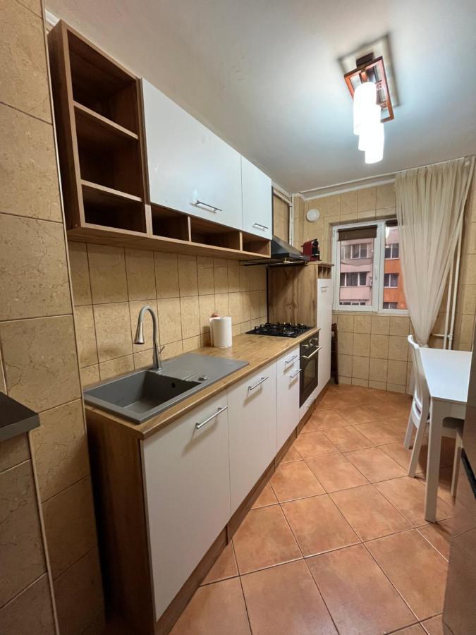 Apartament Modern Oasis With A Cozy Fireplace Your Stylish Minutes From Downtown