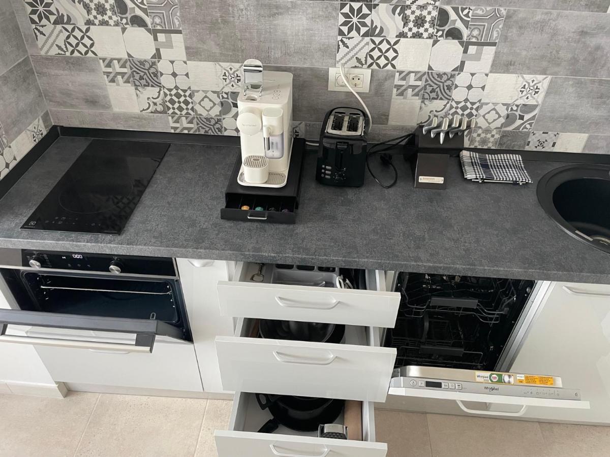 3-room Penthouse Cityview With Terrace W12+w13 Apartment