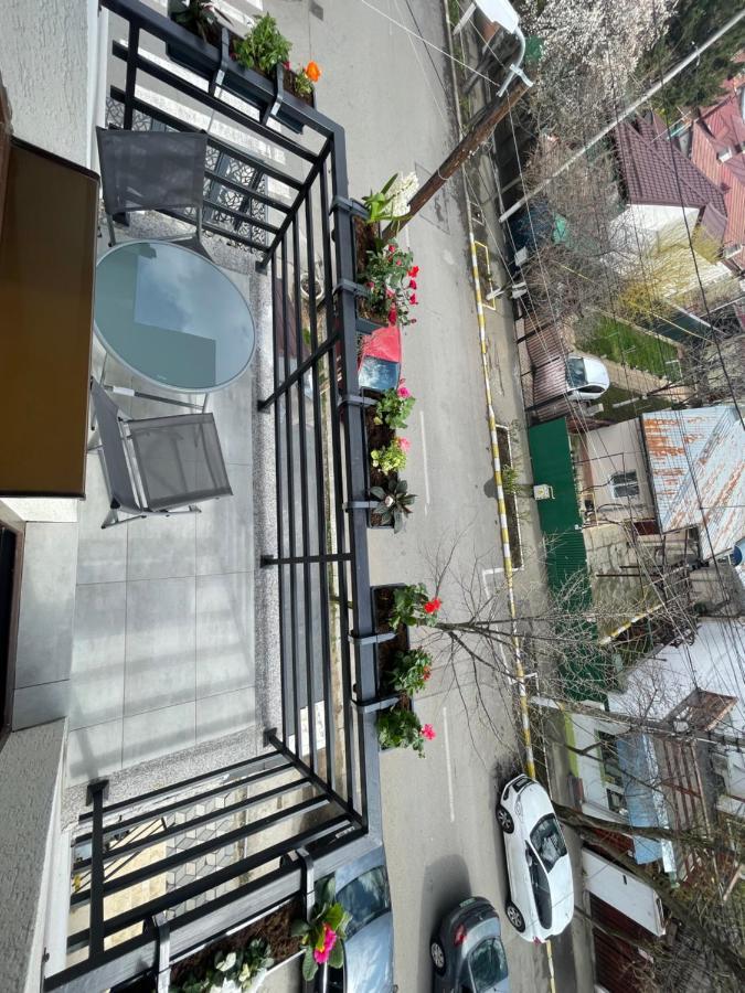 Apartament Cu 2 Apartment