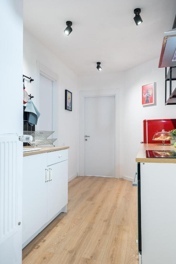 Apartamento Piata Amzei 5 *