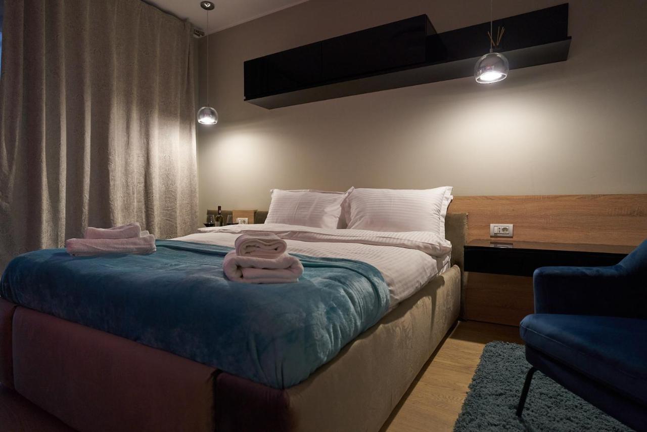Apartment Plaza - Karm Studio Bucharest