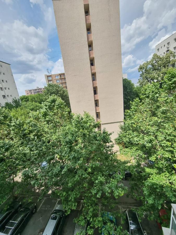 Crinna * Bucharest