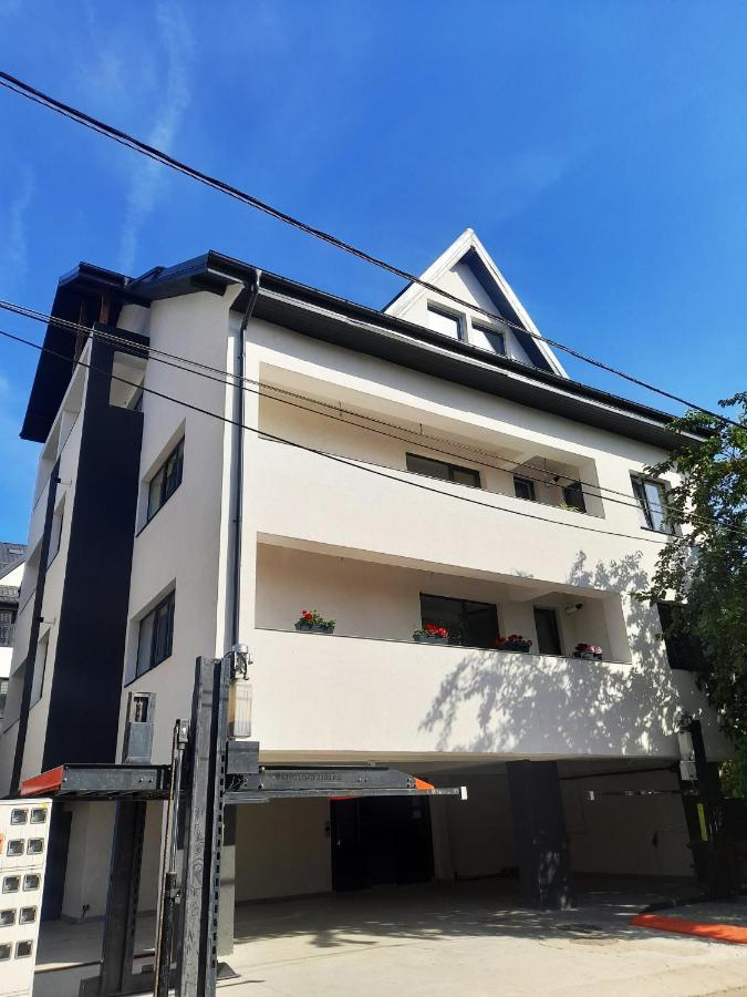 White Flat Apartament *