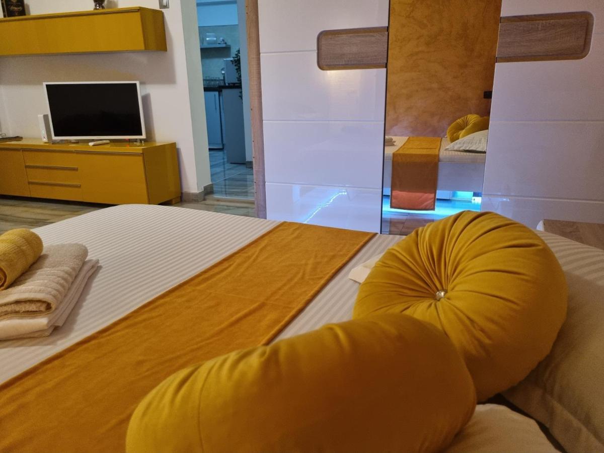 Apartament Golden Studio- Panoramic View With Terrace *