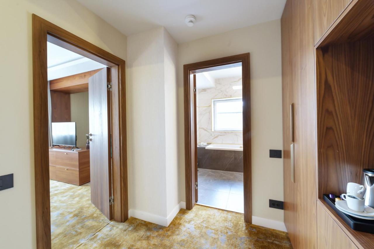 Yasu Luxury Apartment