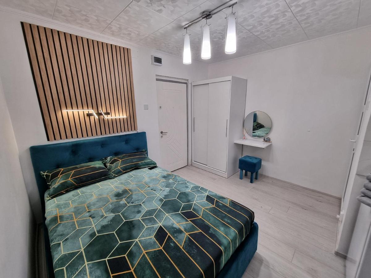 15. Little Studio Apartamento