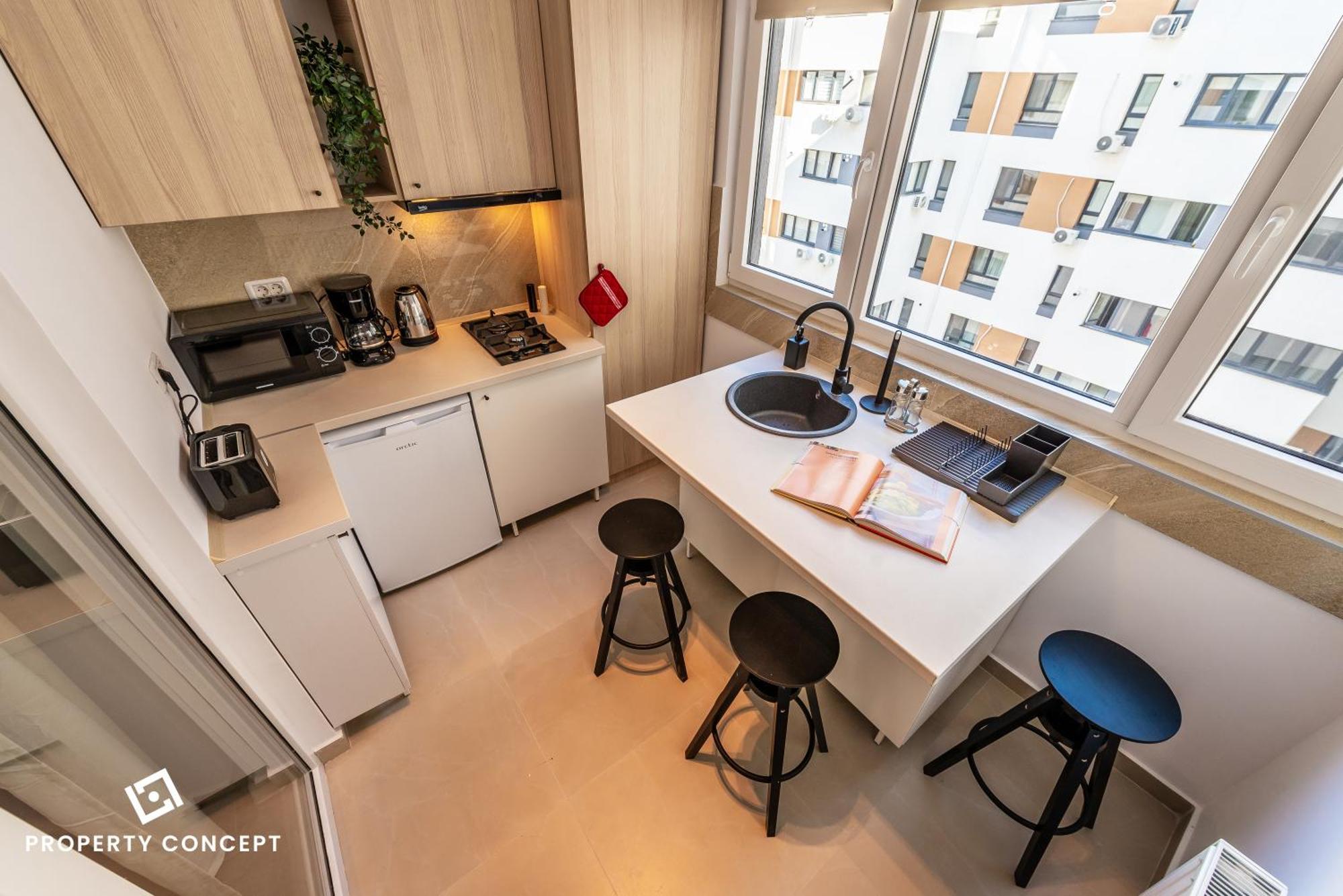 811 Apartment *