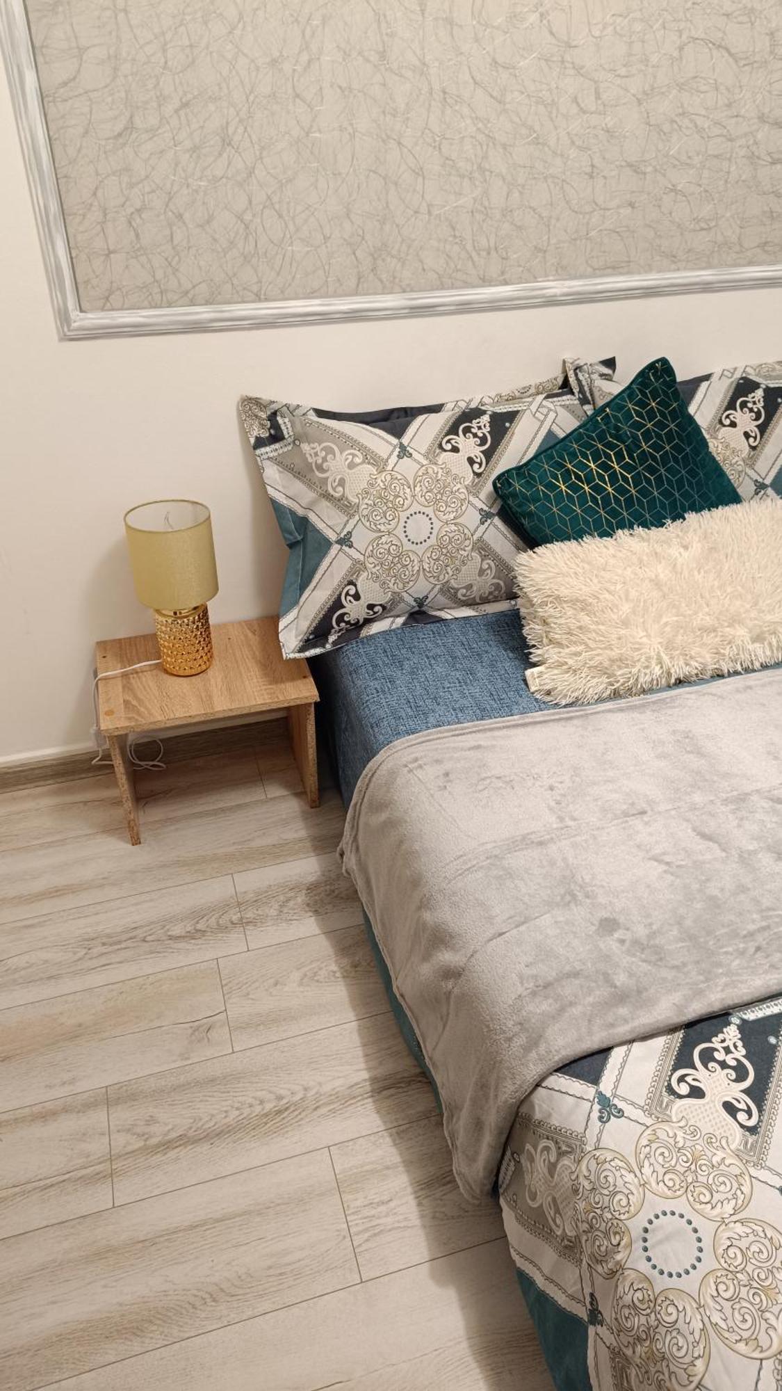Sistem Apartament 3 Camere!