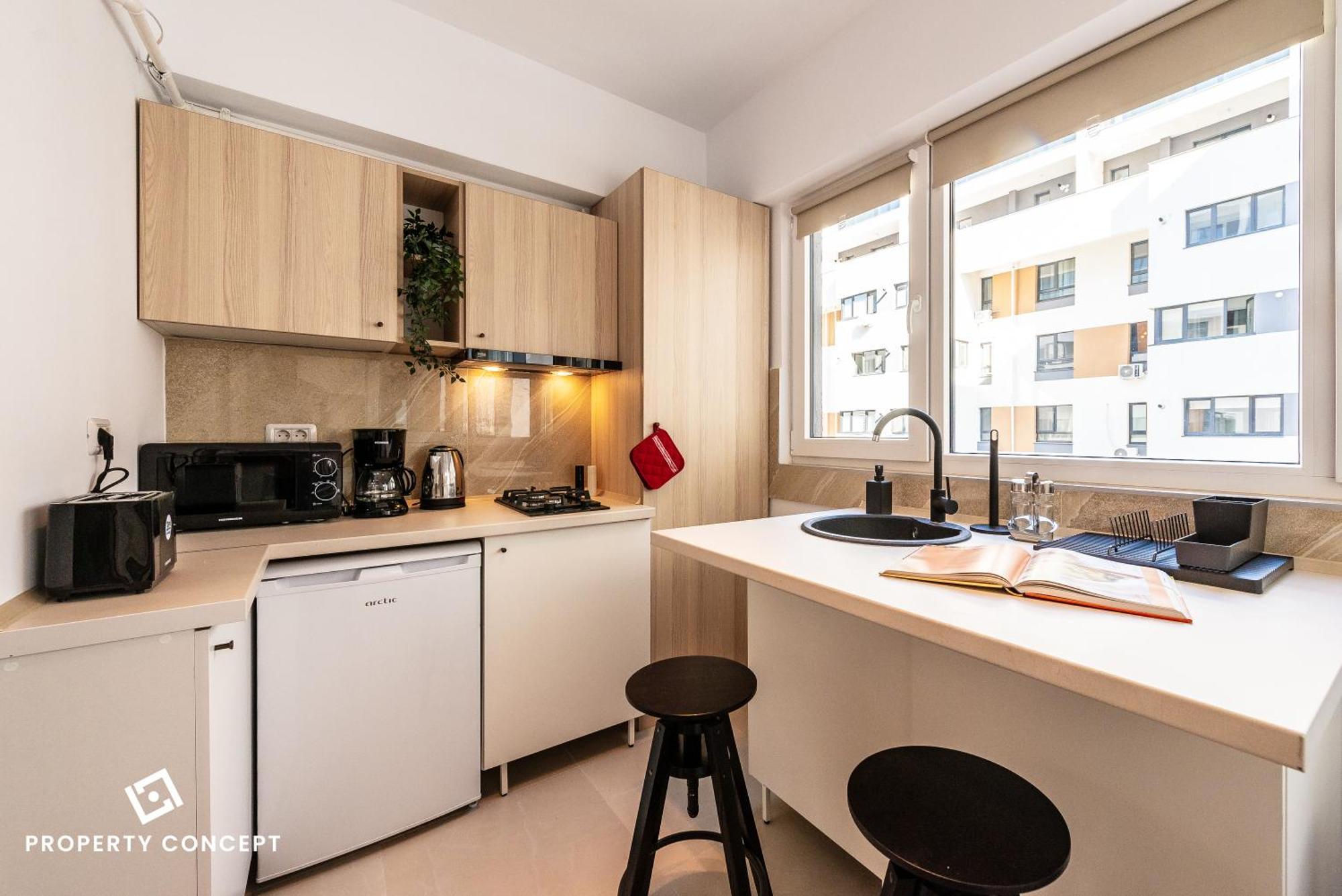Apartment 811 *