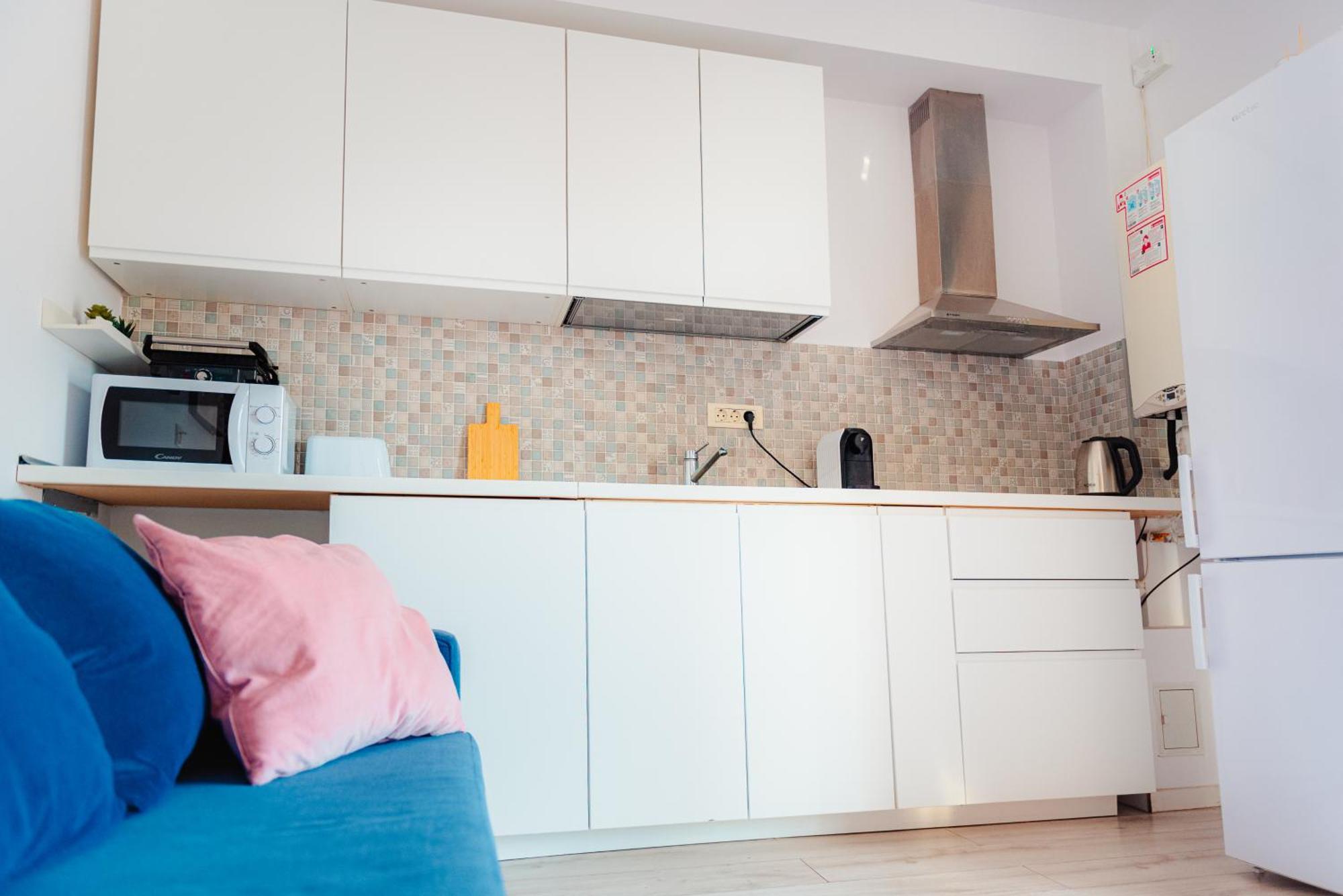 Apartment Downtown Boutique - Blue & Pink