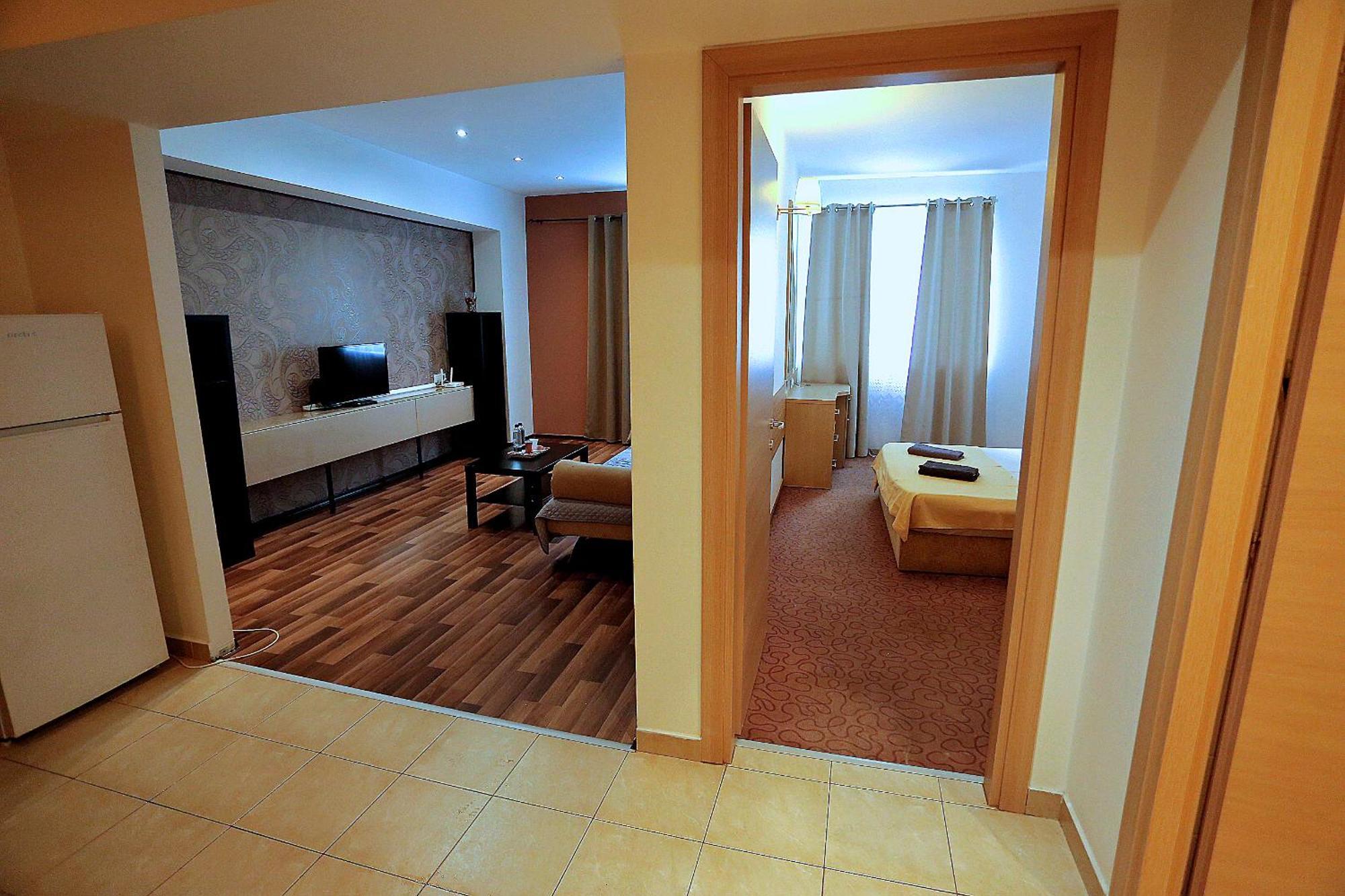 Excellence House Apartment