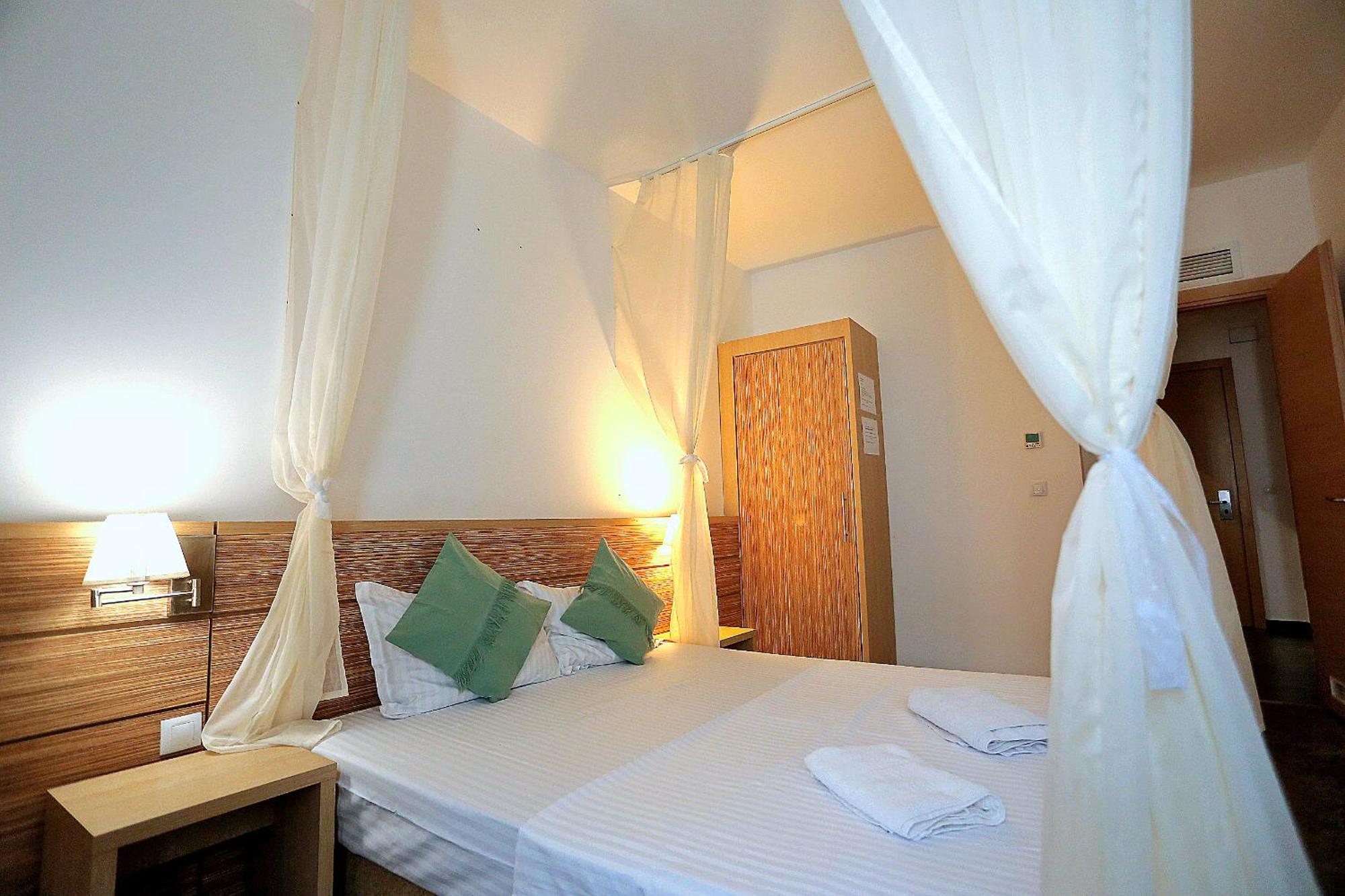 Excellence House Apartment *