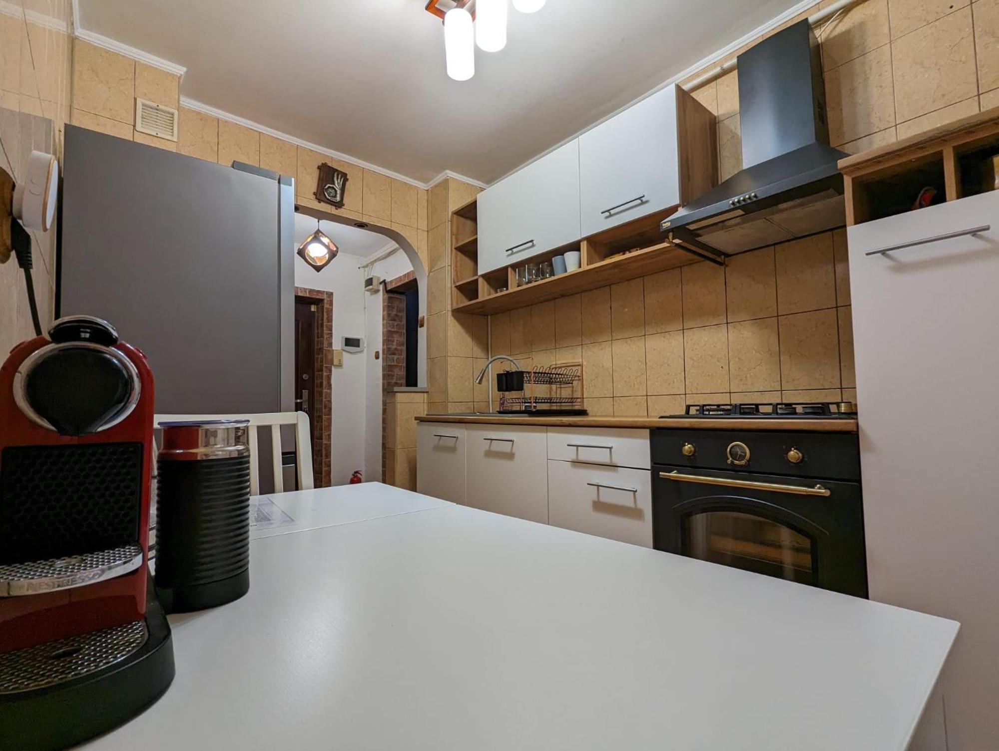 Modern Oasis With A Cozy Fireplace Your Stylish Minutes From Downtown * Bucureşti