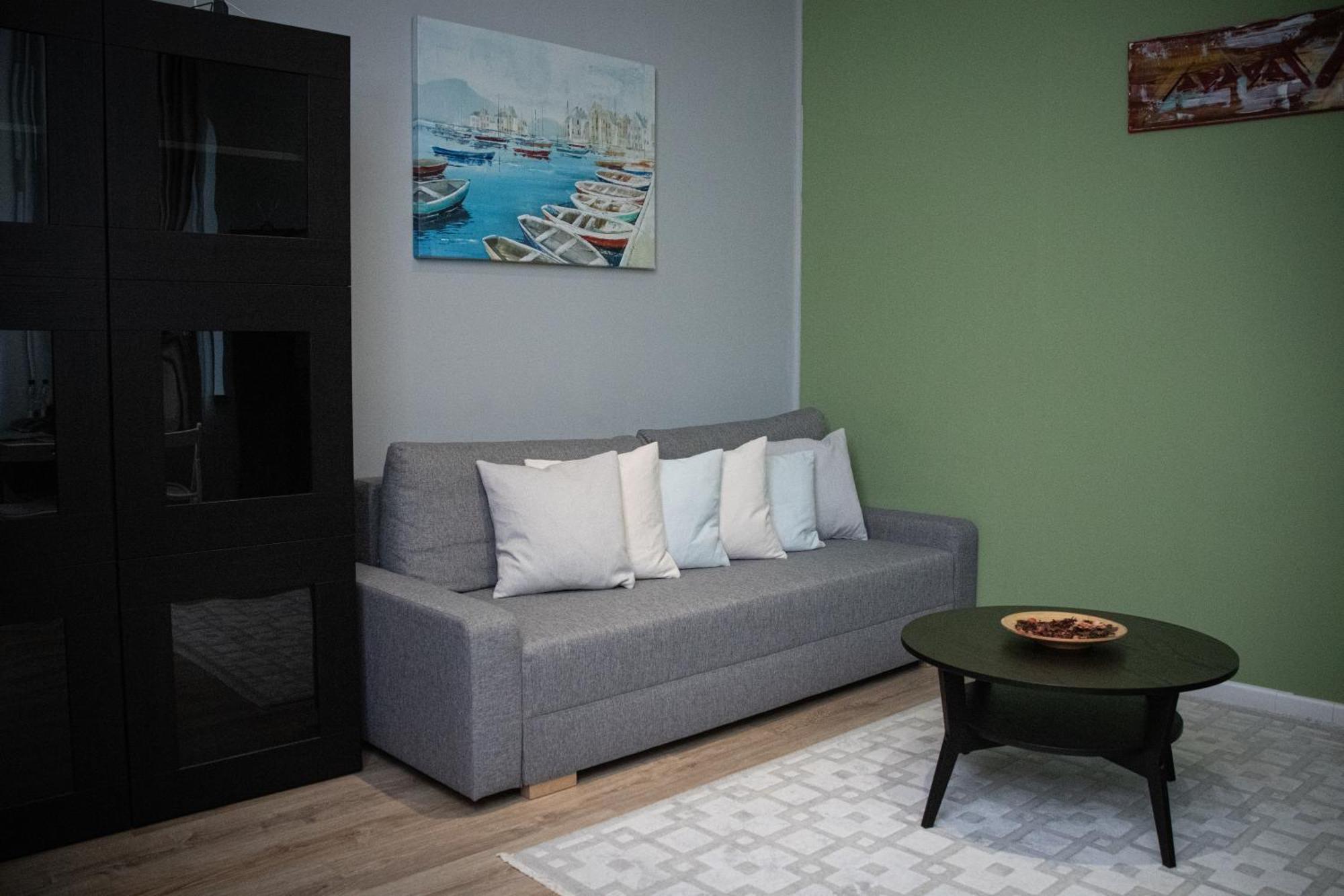 House4you - Balcescu * Bucureşti