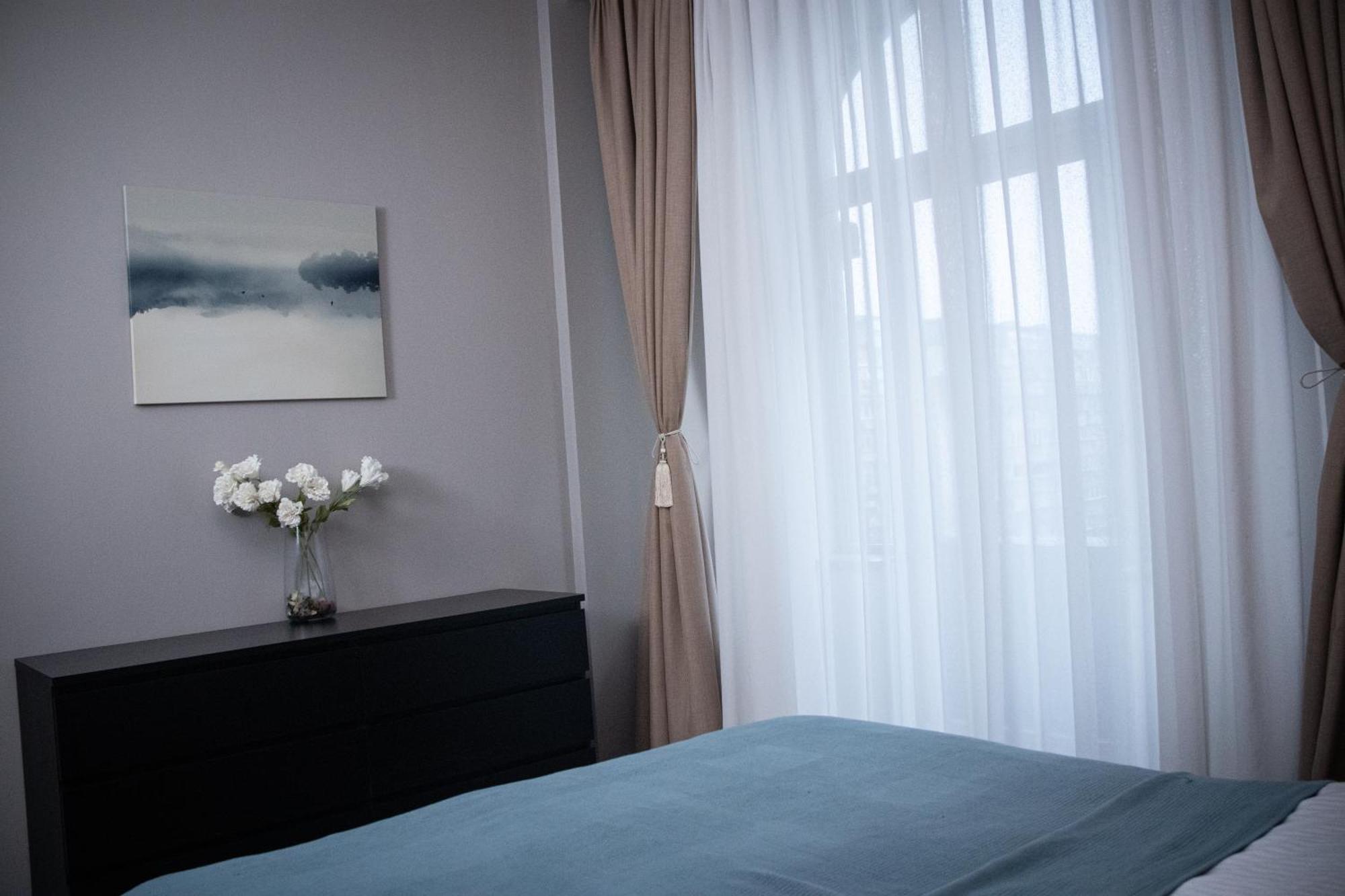 House4you - Balcescu * Bucureşti