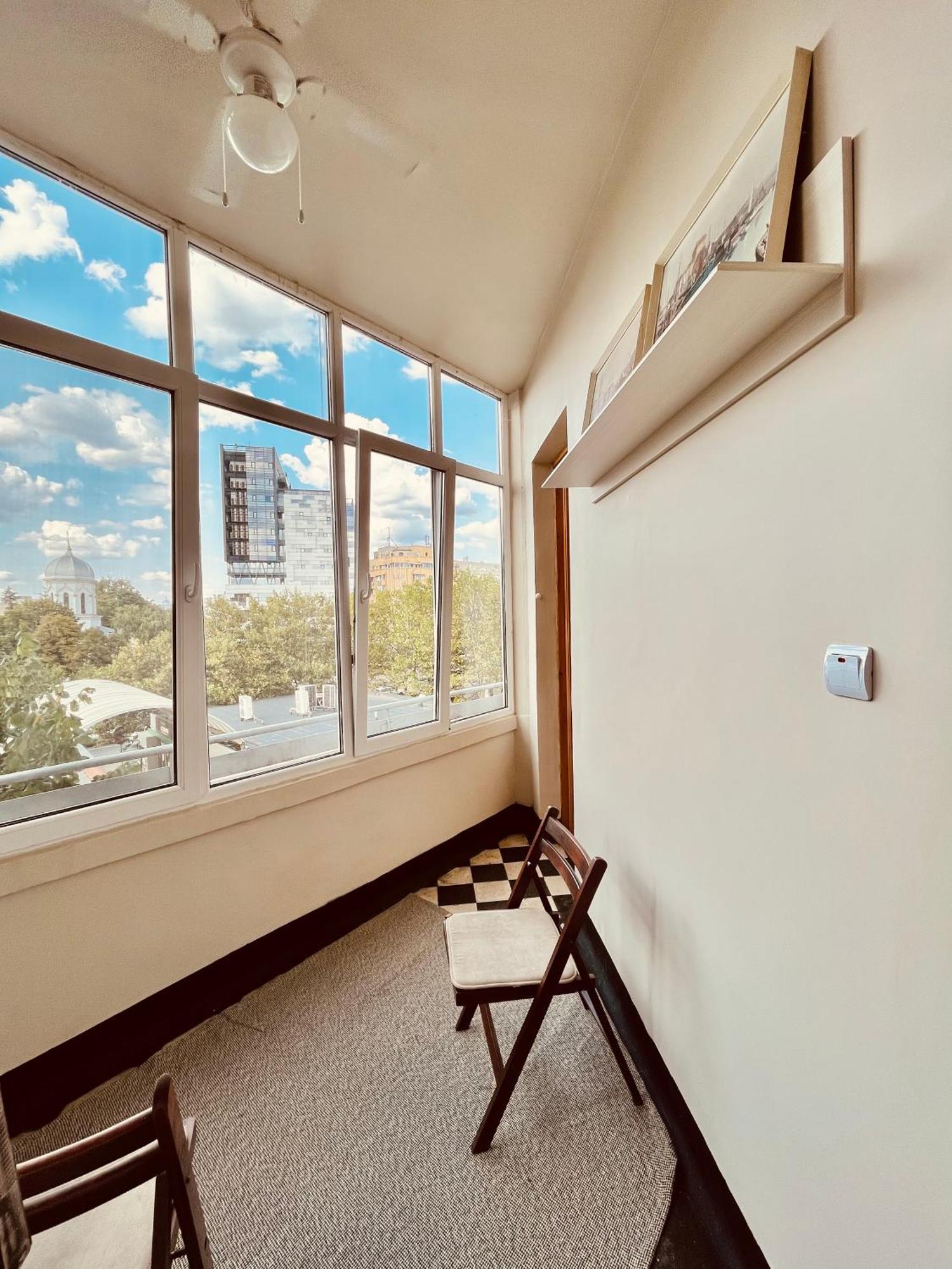 Center Unirii Square Private With View - Shared Amenities *